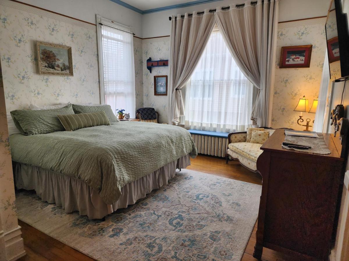 King Room,1366020656:JPEG